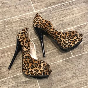 Cheetah heels sz 5